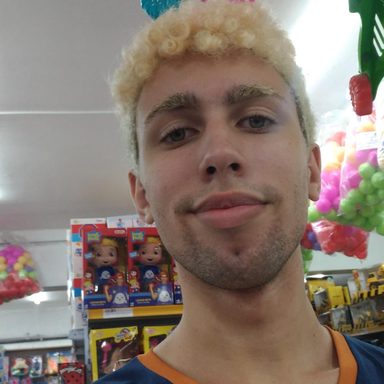 Cameron Carson photo 114