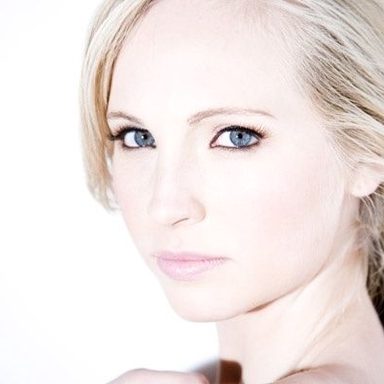 Candice Accola photo 35