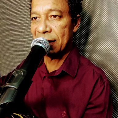 Cantor José Novaes