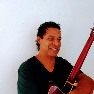 Cantor José Novaes