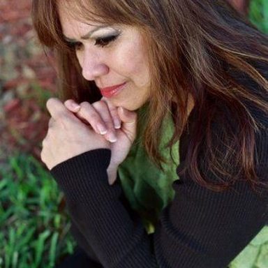 Cantora Andrea Fonseca