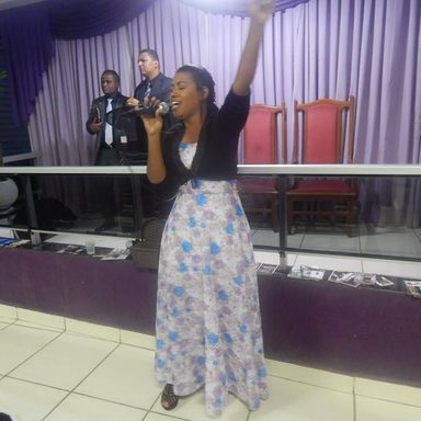 Cantora Gislaine Lilian photo 31