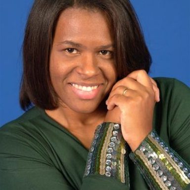 Cantora Edilaine Silva