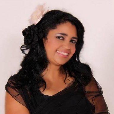 Cantora Suely Freitas