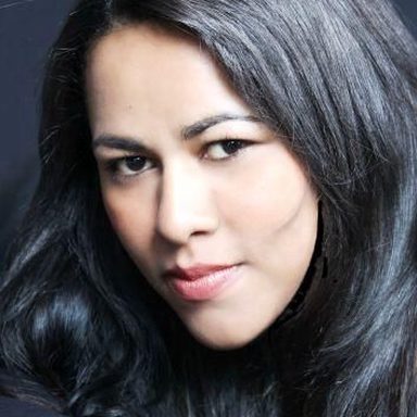 Cantora Márcia Silva