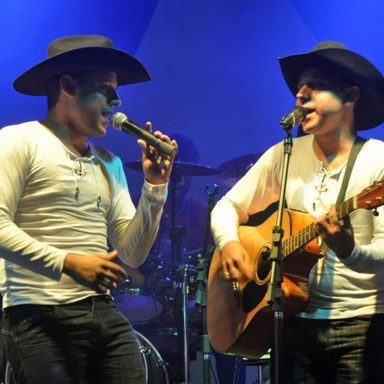 Cantores Gêmeos