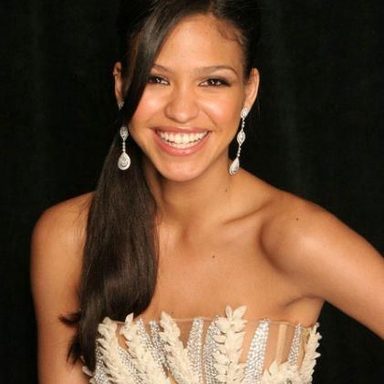 Cassie photo 9