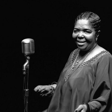 Cesaria Evora photo 12