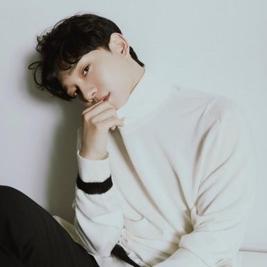 Chen (EXO)