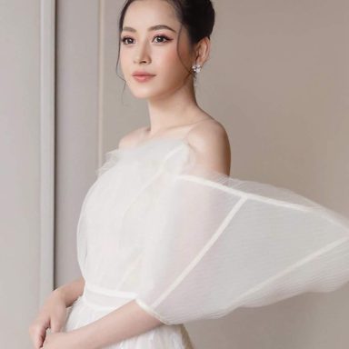 Chi Pu