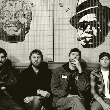 Chris Wollard and The Ship Thieves