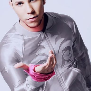 Christian Chávez photo 33