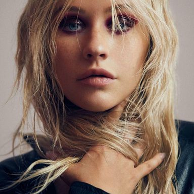 Christina Aguilera photo 92
