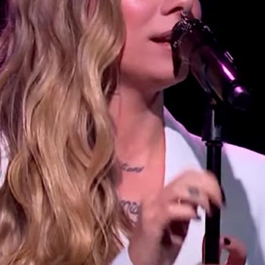 Christina Perri photo 24