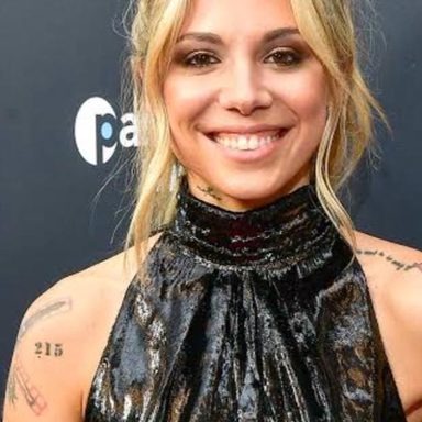 Christina Perri photo 34