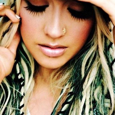 Christina Aguilera photo 14