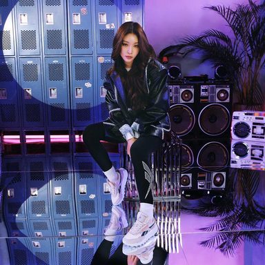 CHUNG HA photo 21