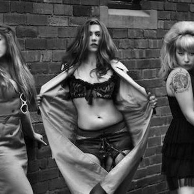Clairy Browne & Bangin Rackettes