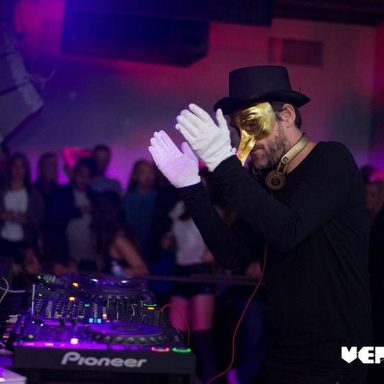 Claptone