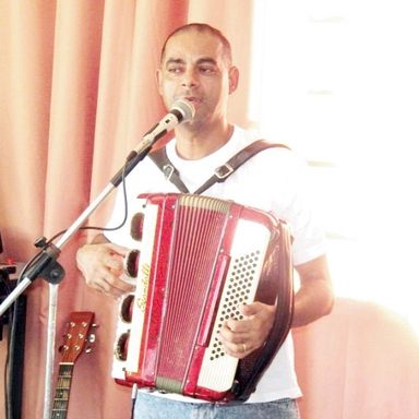 Claudio Santos Gospel