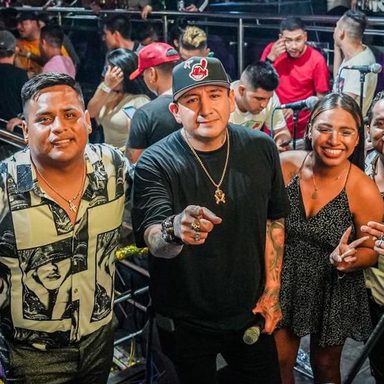 Claveles de la Cumbia
