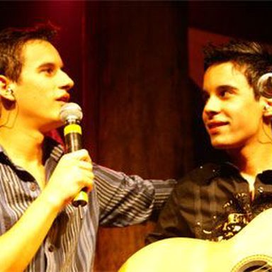 Clayton e Romário