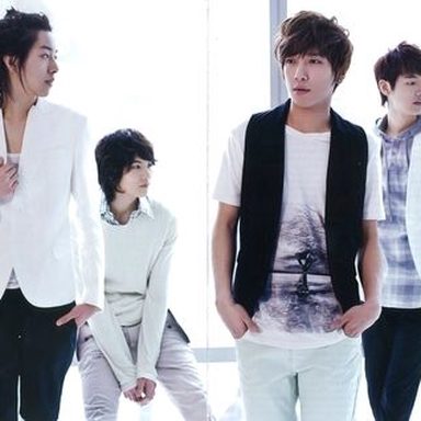 CNBLUE photo 36