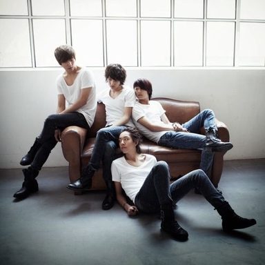 CNBLUE photo 35