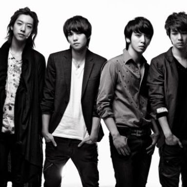 CNBLUE photo 22