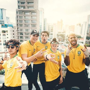 CNCO photo 29