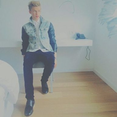 Cody Simpson photo 29