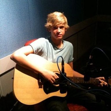 Cody Simpson photo 114