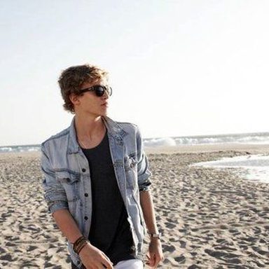 Cody Simpson photo 45