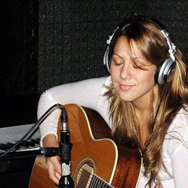 Colbie Caillat photo 104