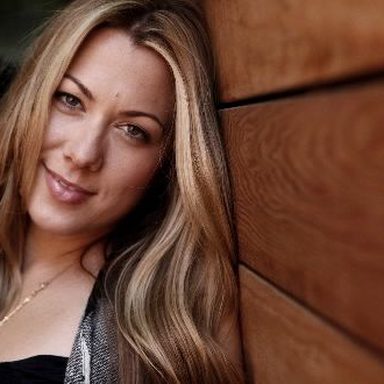 Colbie Caillat photo 28