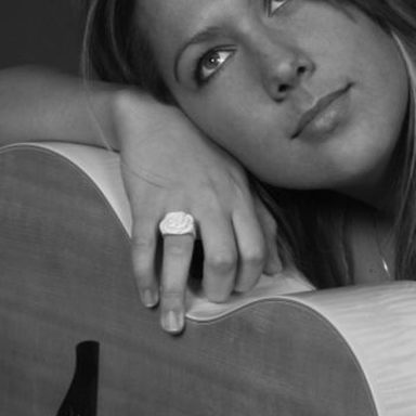 Colbie Caillat photo 34