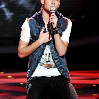 Colton Dixon photo 12