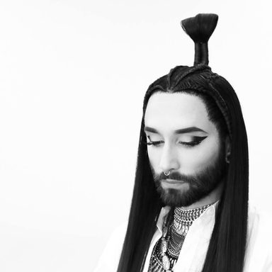 Conchita Wurst photo 23