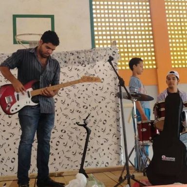 Contemplação e Louvor