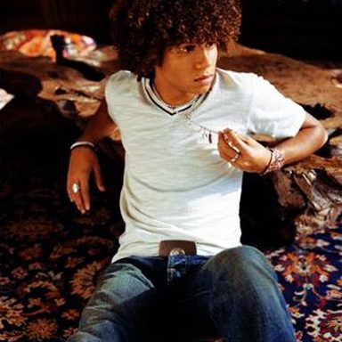 Corbin Bleu photo 10