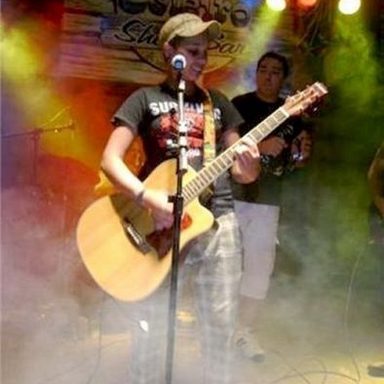 Cris Chaves