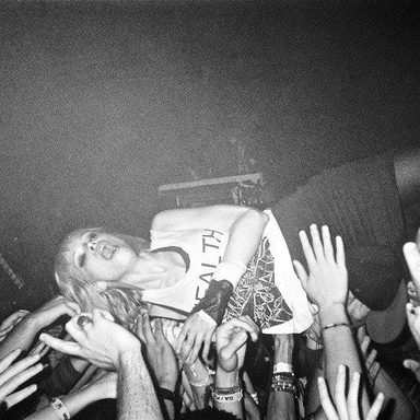 Crystal Castles photo 16