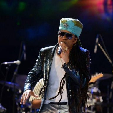 Carlinhos Brown photo 12