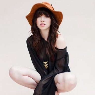 Carly Rae Jepsen photo 18