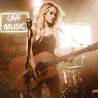 Carrie Underwood photo 29