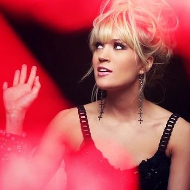 Carrie Underwood photo 42