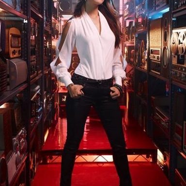 Cassadee Pope photo 24