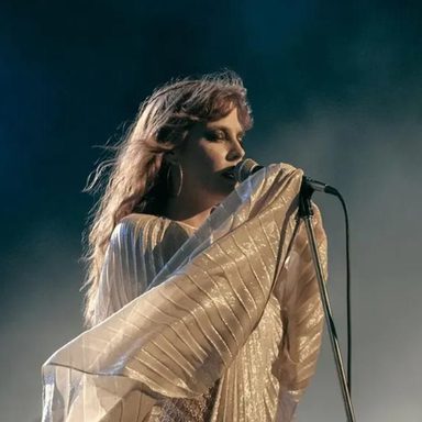 Daisy Jones And The Six photo 10