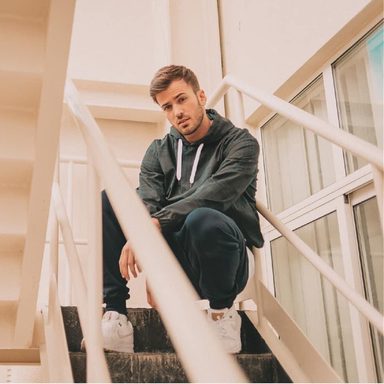 David Carreira photo 49