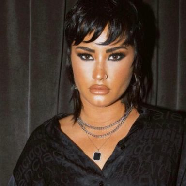 Demi Lovato photo 42